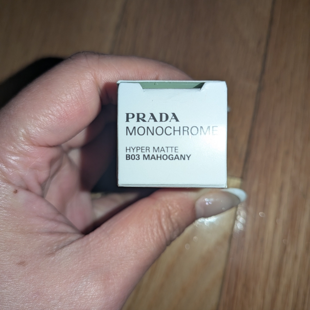 NEW PRADA MONOCHROME HYPER MATTE REFILLABLE LIPSTICK IN B03 MAHOGANY - Picture 6 of 11